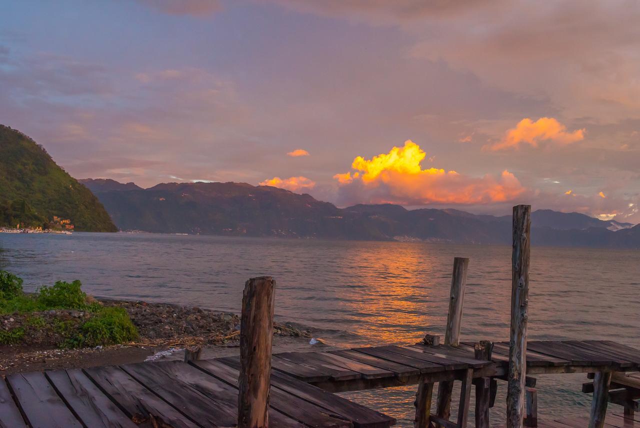 Lake Front Retreat At Los Elementos 圣克鲁斯拉拉古纳 外观 照片